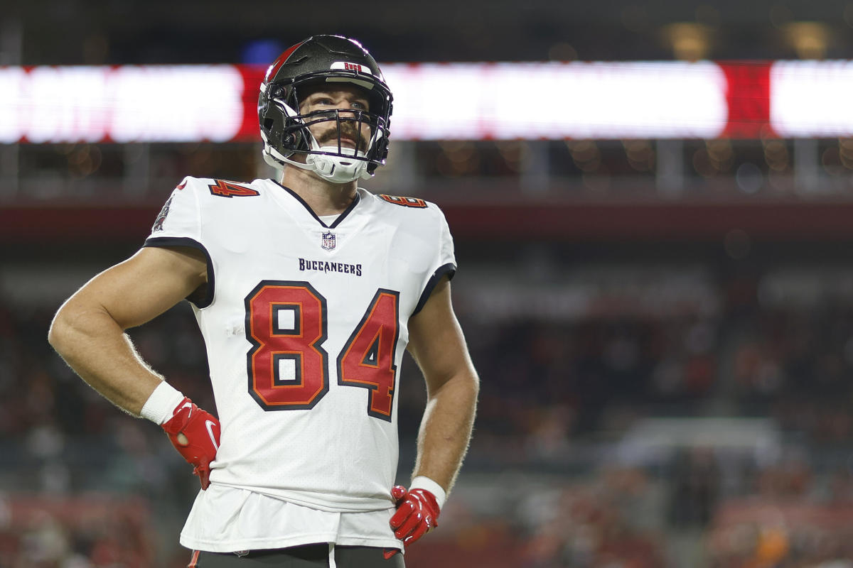 Cam Brate Back In Tampa -  - Tampa Bay Bucs Blog, Buccaneers  News