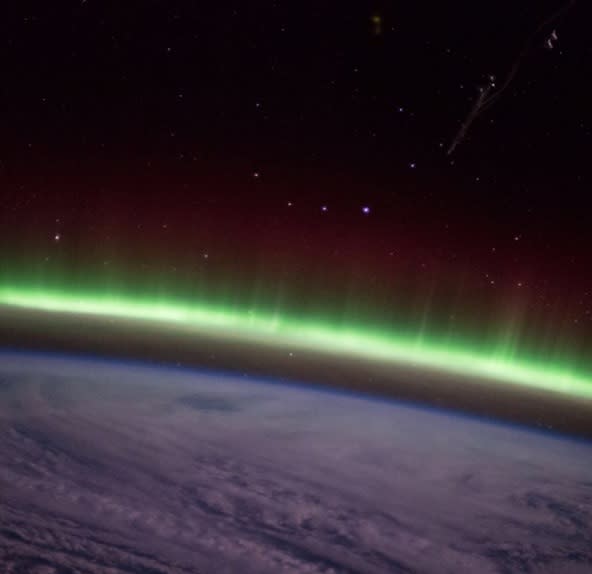 <p>Noch einmal Polarlichter: Das Naturschauspiel sieht vom Weltraum sogar noch spektakulärer aus als auf der Erde. (Foto: Instagram, nasa) </p>