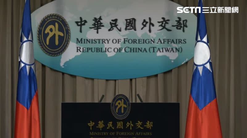 白宮印太事務協調官坎博表示，美軍將在未來數週通過台灣海峽進行標準空中與海上通行，執行航行自由。對此，外交部表示誠摯感謝。