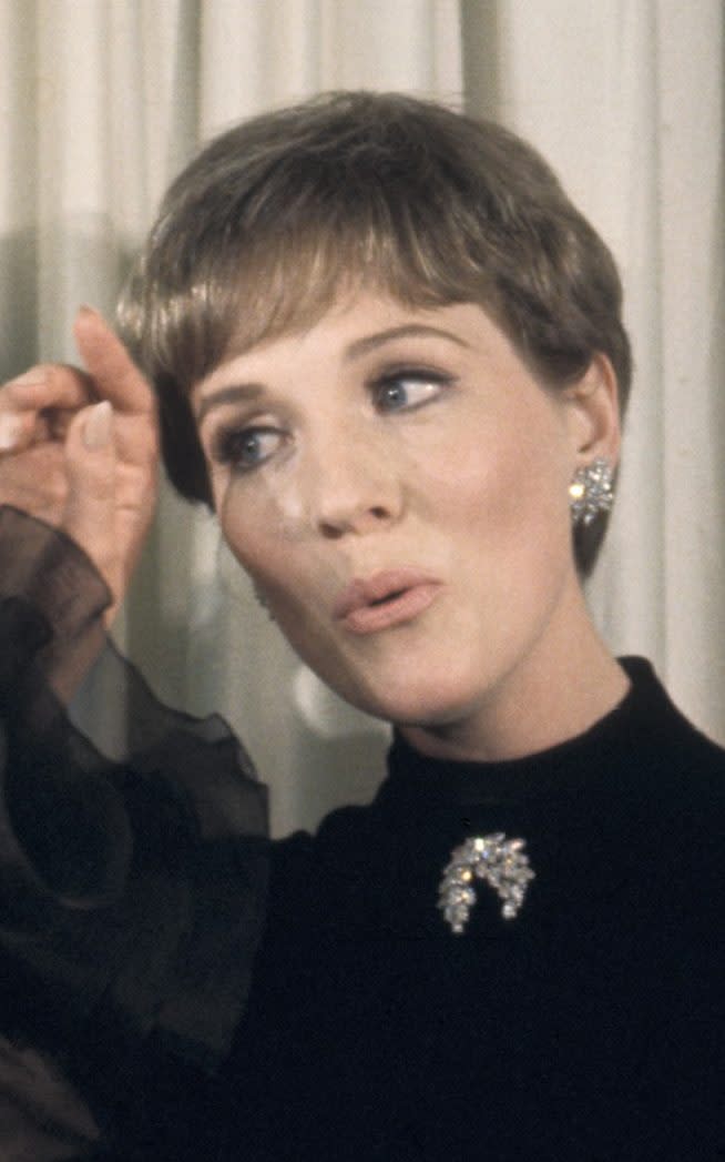 Julie Andrews’ 1968 Oscar haircut is timeless inspiration