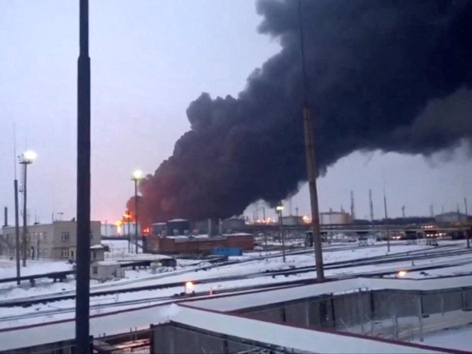 Smoke billows after Ukraine's SBU drone strikes a refinery (via REUTERS)