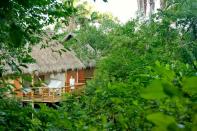 Xinalani Retreat: All accommodation is ocean front, with some suites providing special rustic touches such as hammocks and outdoor showers.