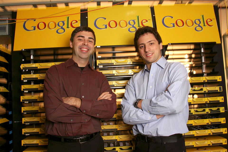 <p>Larry Page e Sergey Brin, co-fondatori di Google, mollarono l’Università di Stanford dove avrebbero voluto conseguire un dottorato in Scienze informatiche (Photo by Kim Kulish/Corbis via Getty Images </p>