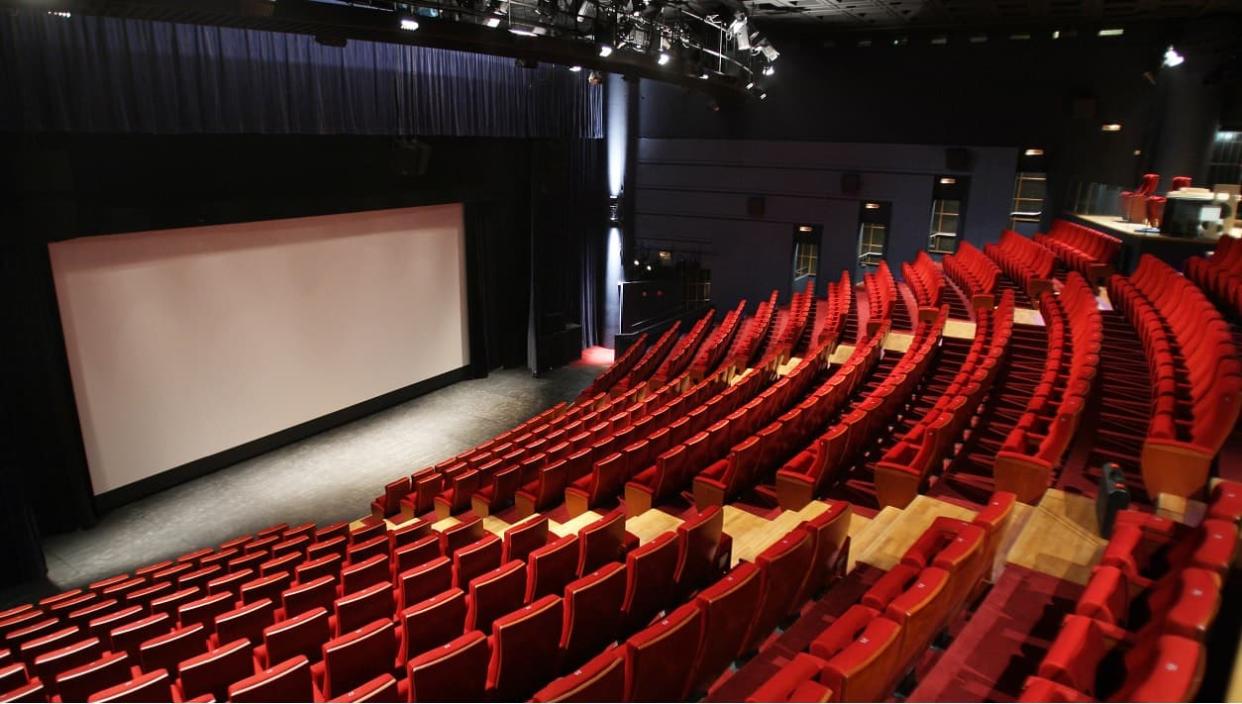 Le Centre national du cinéma a annoncé ce lundi que les salles françaises avaient fait 25,45 millions d’entrées au mois de février 2016. - AFP-Pierre Verdy