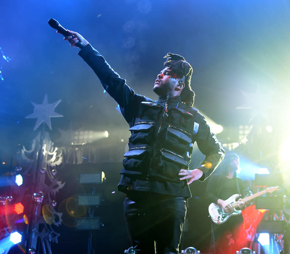 The Weeknd sings his heart out at 102.7 KIIS FM’s Jingle Ball 2015