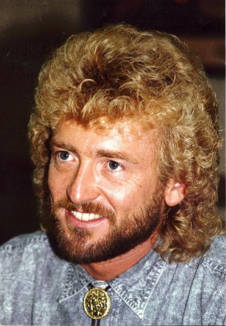 Keith Whitley at a 1988 Fan Fair event in Nashville.