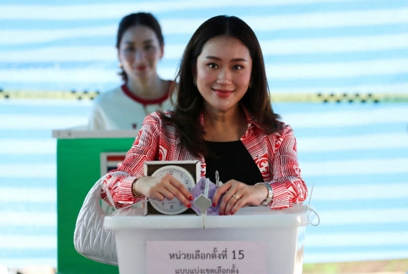 5月14日，貝東塔在泰國曼谷一處投票站參加投票。   圖：翻攝自南方都市報