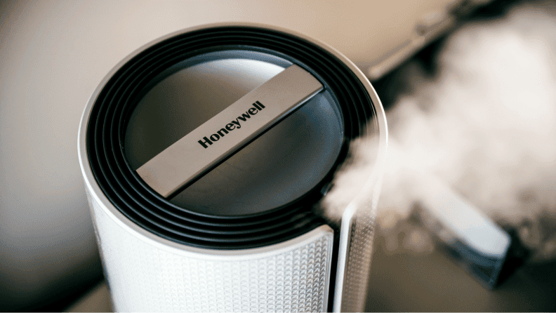 The Honeywell HUL430 provides lots of humidity quickly.