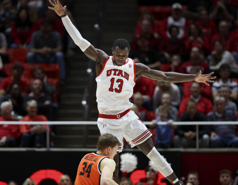 Utah’s Keba Keita (13) guards Oregon State’s Tyler Bilodeau (34) at the University of Utah’s Huntsman Center.