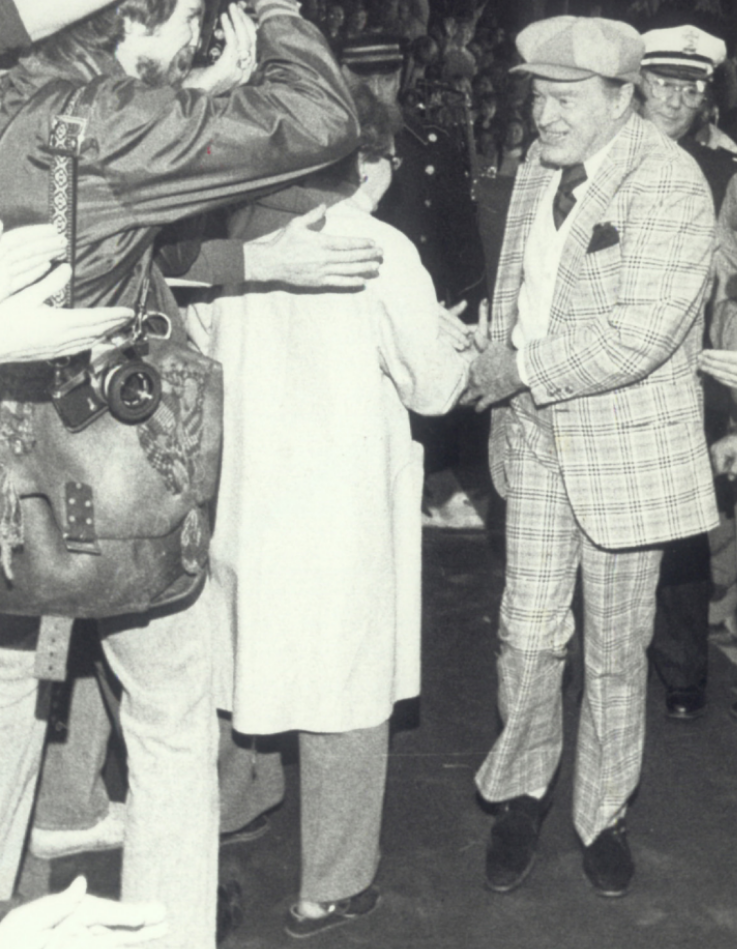 Bob Hope arrives in front of the theater. “Thanks for the Memories,” Bob!