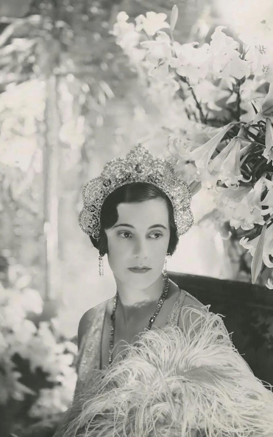 Vogue August 15, 1931: Portrait of the Duchess of Westminster (formerly Loelia Ponsonby)