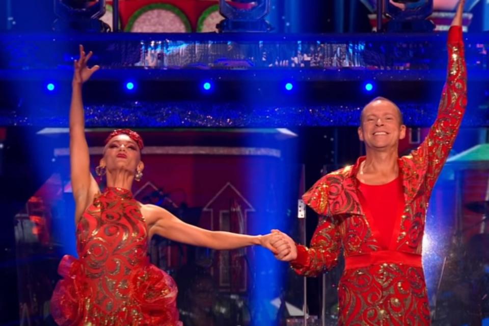 Dianne Buswell and Robert Webb on Strictly (YouTube / screengrab)