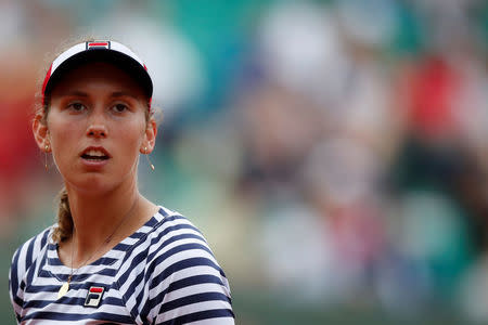 Tennis - French Open - Roland Garros, Paris, France - June 2, 2017 Belgium's Elise Mertens during her third round match against USA's Venus Williams Reuters / Christian Hartmann