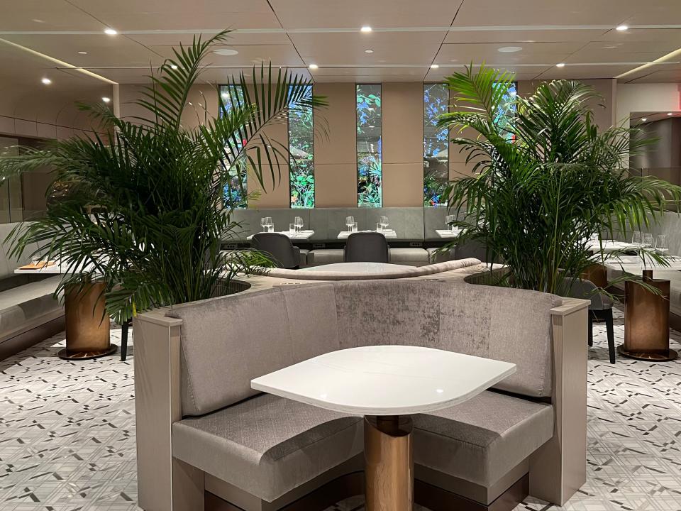 American and British Airways' co-branded Chelsea Lounge.