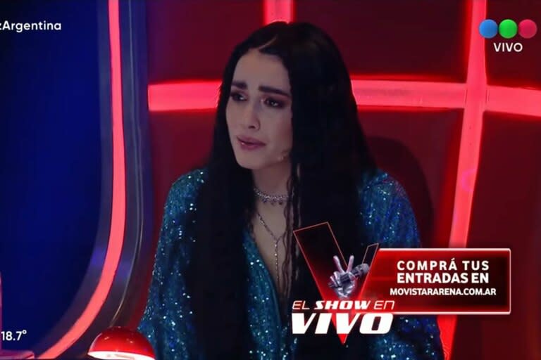 Lali se conmovió hasta las lágrimas con la presentación (Foto: Captura de video)