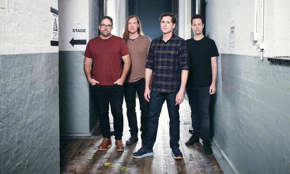 Jimmy Eat World, fotografiado entre bastidores en la O2 Academy Brixton