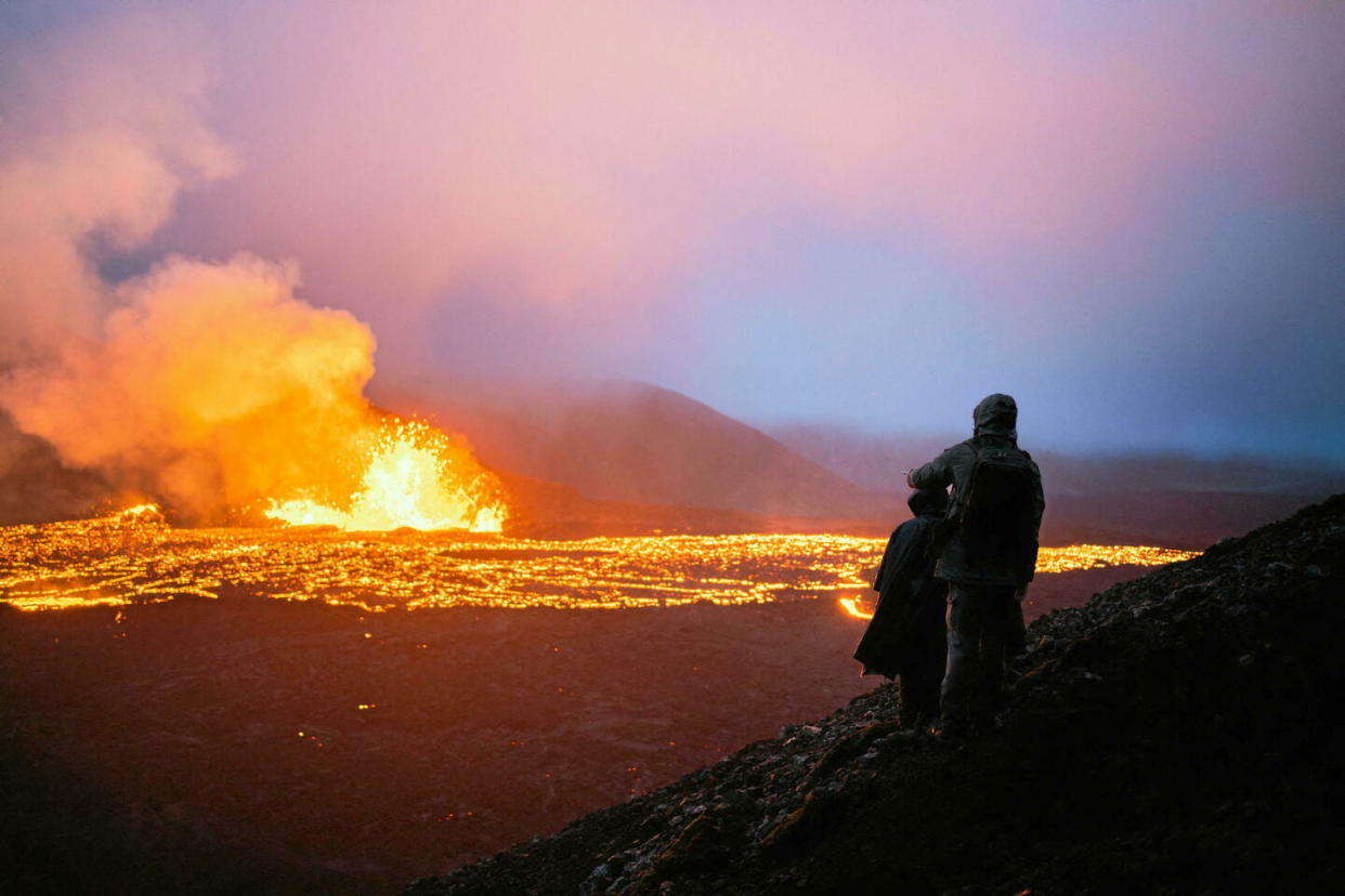 Éruption volcanique en août 2022 près du mont Fagradalsfjall (Islande), dans la zone menacée par une prochaine éruption.  - Credit:LUCAS FRAYSSINET / Hans Lucas / Hans Lucas via AFP