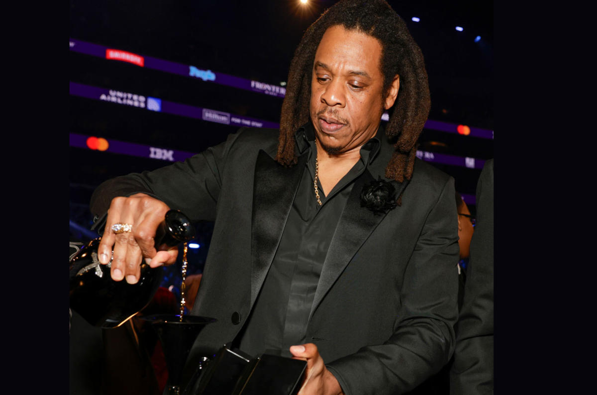 Jay Z Drinks Out Of His Grammy Award Following Speech Defending Beyonc   Eb522e399216cb28842f56f315485f4c