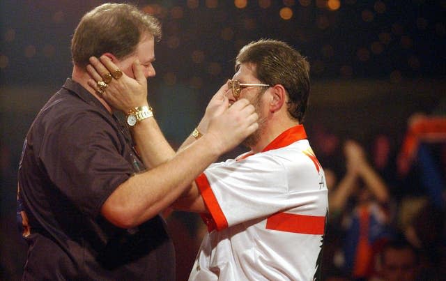 Raymond Van Barneveld consoles Martin Adams 