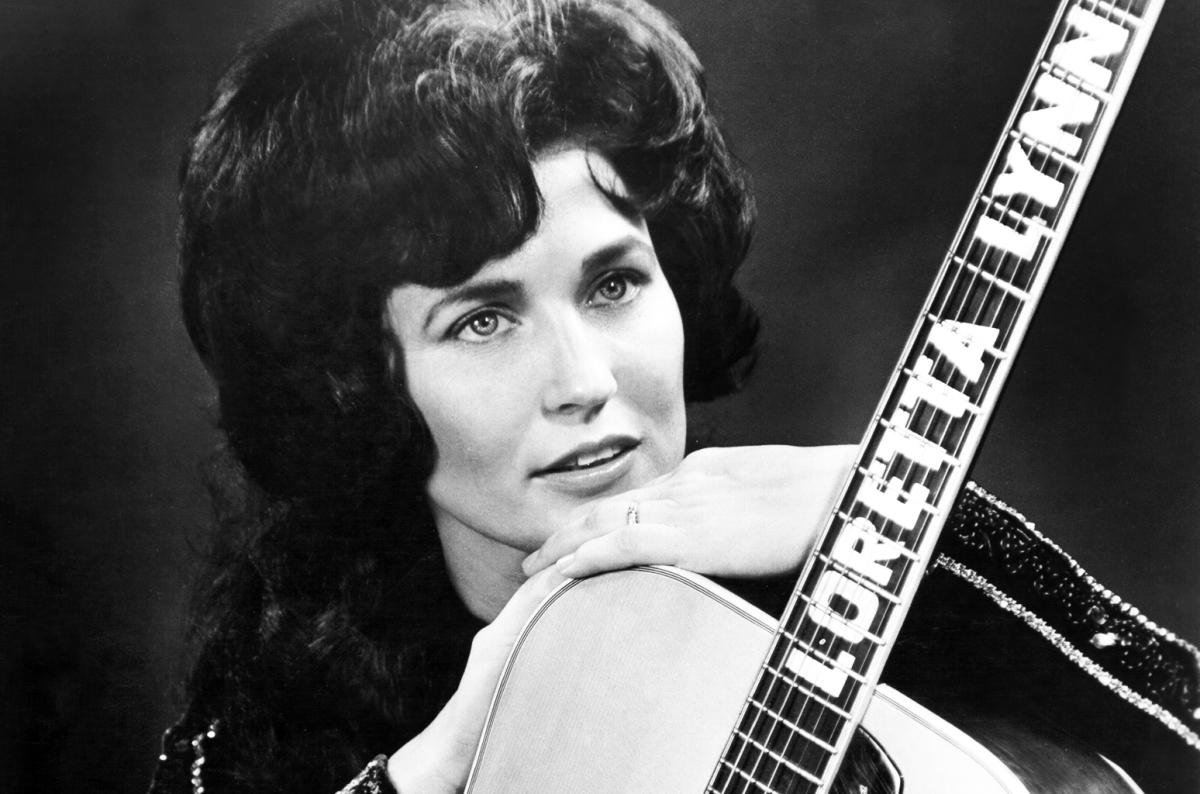 Loretta Lynn Country Music Icon Dies At 90