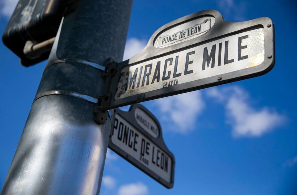 A view of the Miracle Mile and Ponce de Leon street sign located in Coral Gables, Florida on Friday, December 10, 2021.