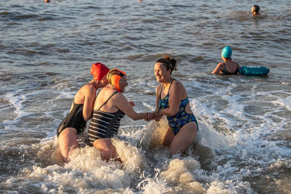 The Argus: nadadores en Seaford el sábado
