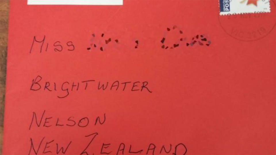 A resourceful NZ postie helped a parent deliver a partially addressed letter to their daughter in Brightwater, New Zealand. 