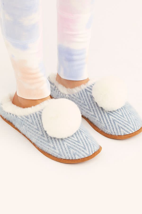 12) Martie Slipper