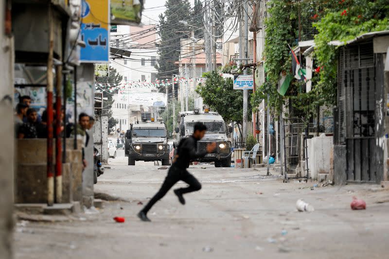 Israeli troops raid Nablus in the Israeli-occupied West Bank
