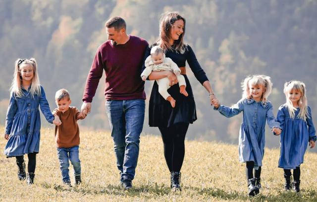 Familles XXL : qui est la famille Hämmerli qui vit à la ferme, loin des  réseaux sociaux ?