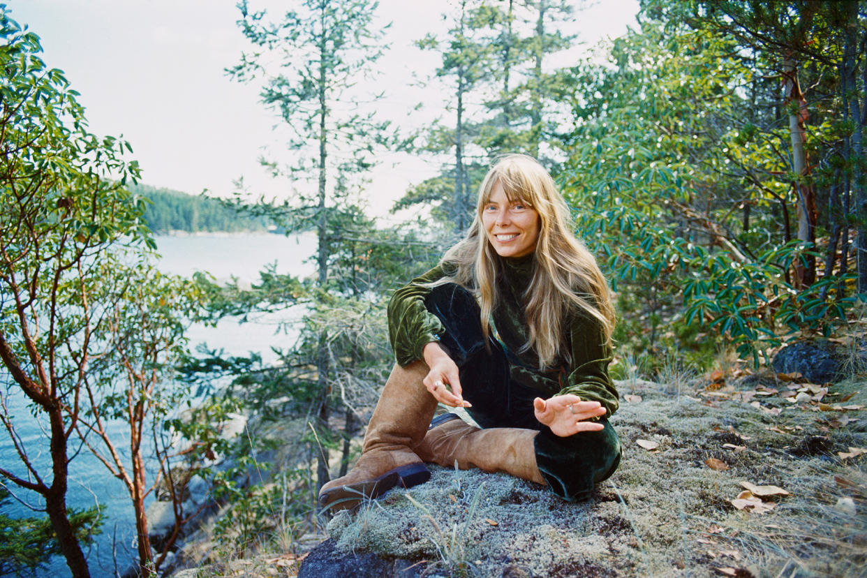 Joni-Mitchell_1972 - Credit: Joel Bernstein*