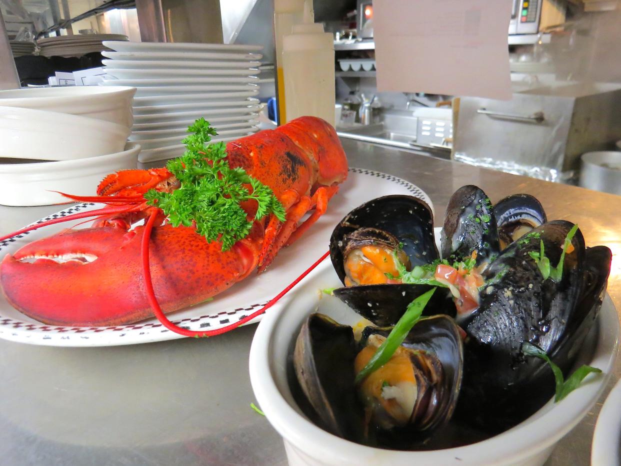 You can trade the mussels that come with the clambake for steamers for a $9 upcharge.