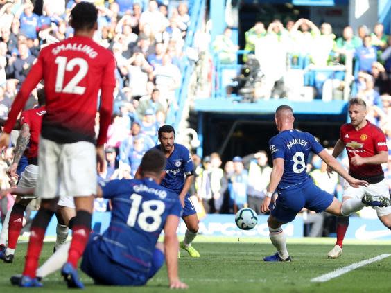 Ross Barkley fires home Chelsea's equaliser vs United (AFP/Getty)