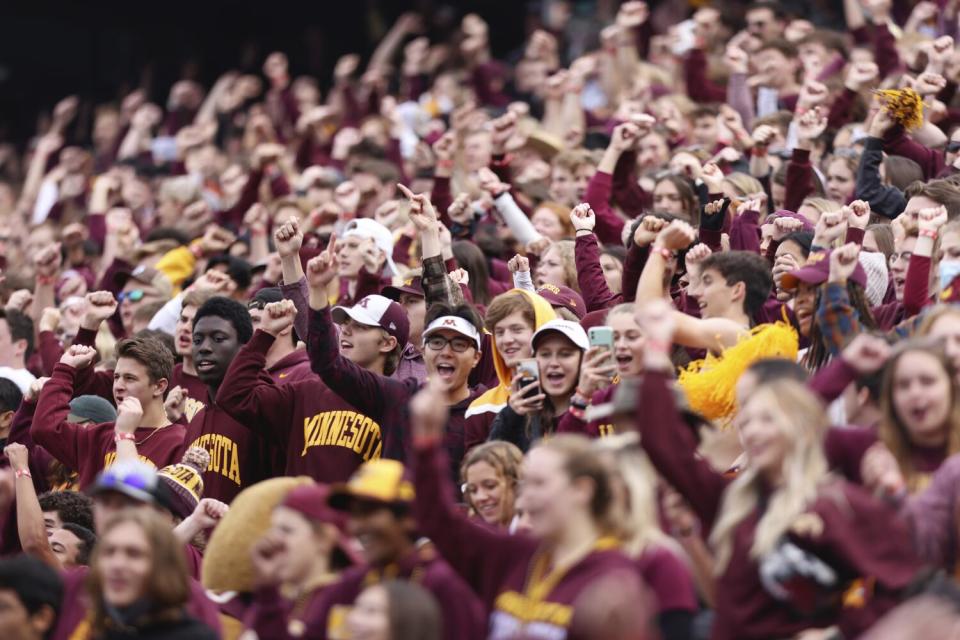 Minnesota fans cheer during a game against Bowling Green in 2021.