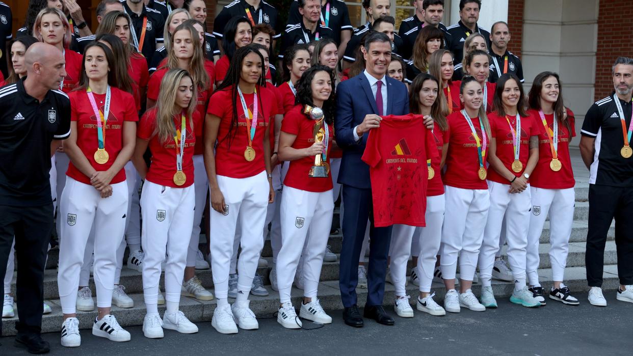 L’équipe espagnole reçue par le Premier ministre Pedro Sanchez ce mardi 22 août après son sacre au mondial