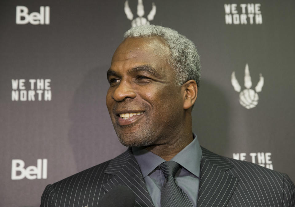 Former Raptors big man and Knicks and Bulls star Charles Oakley did not hold back in his book 