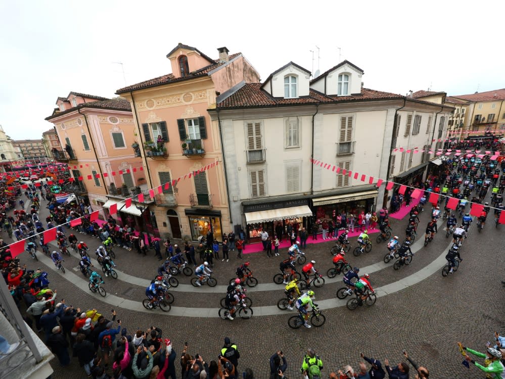 Die vierte Etappe des Giro begann in Acqui Terme (Luca Bettini)