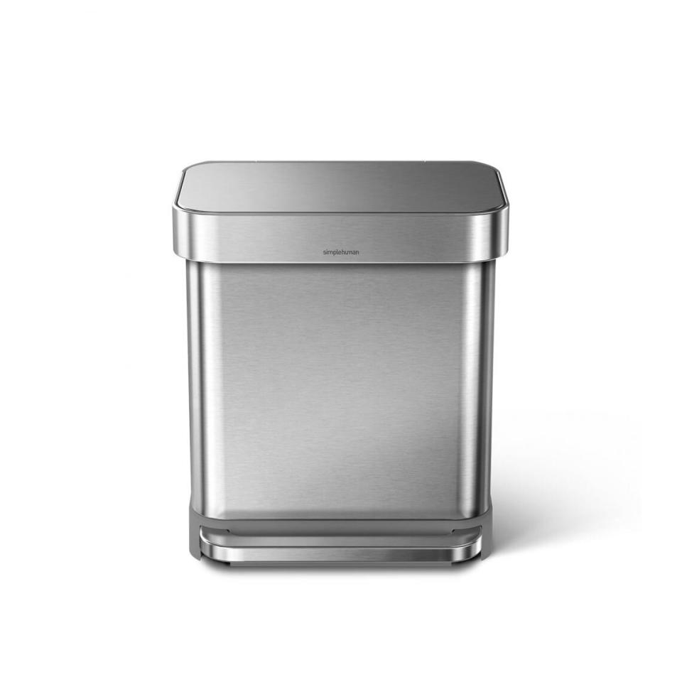 You can throw out your old, broken trash can now with this upgrade. <a href="https://fave.co/2OJgFIW" target="_blank" rel="noopener noreferrer"><strong>Originally $100, get the 30 liter version for $60 at simplehuman</strong></a>.