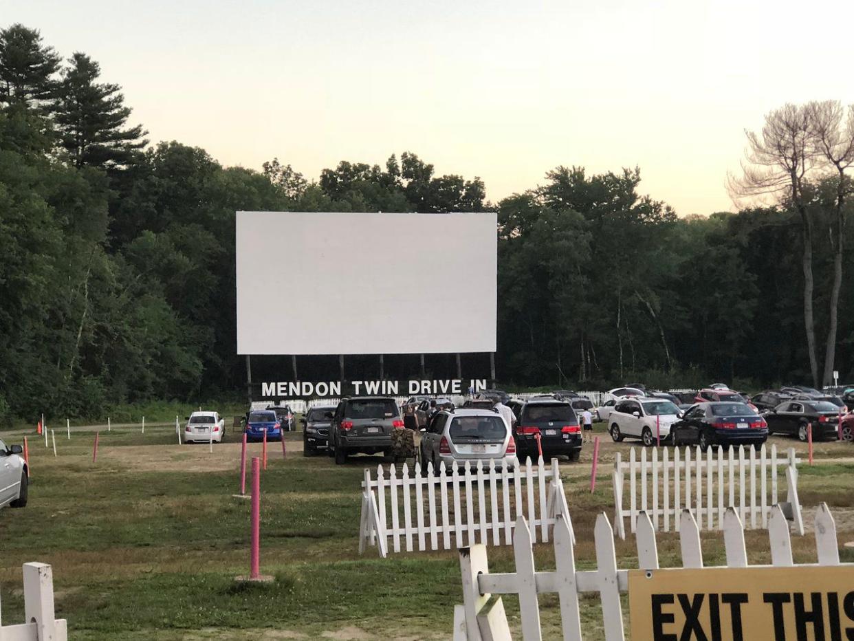 Mendon Twin Drive-In in Mendon, Massachusetts