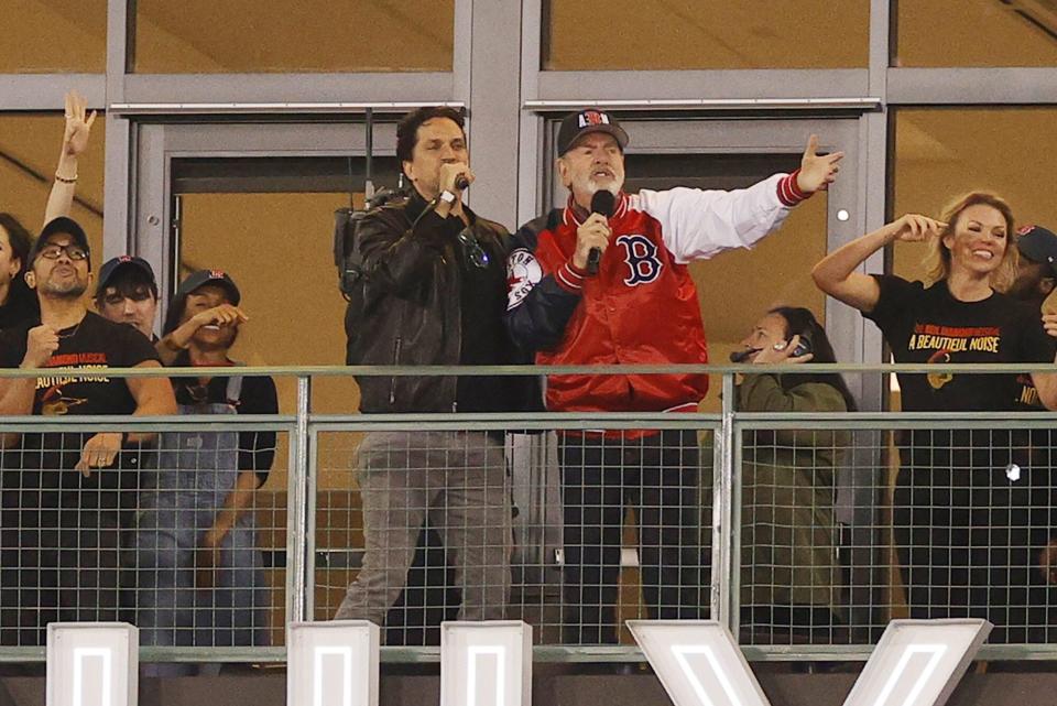 BOSTON, MASSACHUSETTS - JUNE 18: Singer-songwriter Neil Diamond performs "Sweet Caroline" during the eighth inning between the St. Louis Cardinals and the Boston Red Sox at Fenway Park on June 18, 2022 in Boston, Massachusetts. (Photo by Sarah Stier/Getty Images)