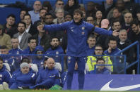 <p>Chelsea head coach Antonio Conte shouts instruction early in the game </p>