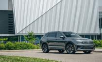 <p>2019 Volkswagen Tiguan R-Line 4Motion</p>