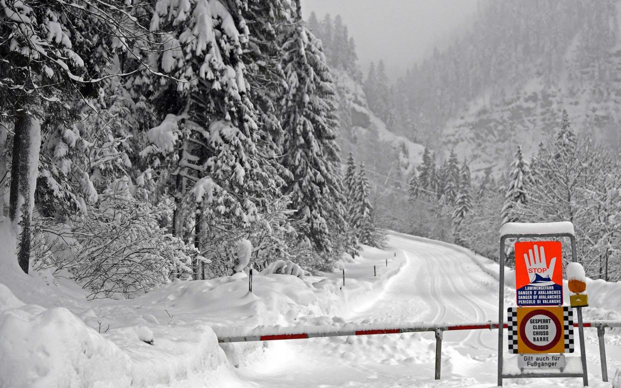 Such significant snow fall has lead to high avalanche risk in many areas of Austria