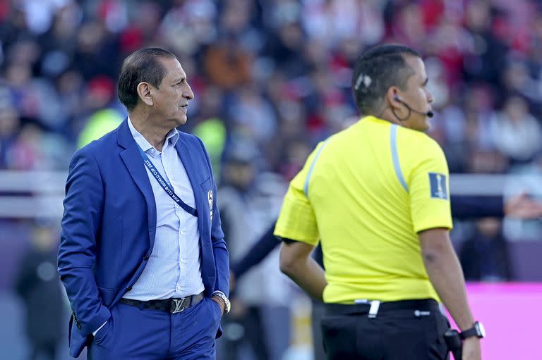 Ramon Díaz, durante el partido ante Wydad Casablanca por los cuartos de final del Mundial de Clubes