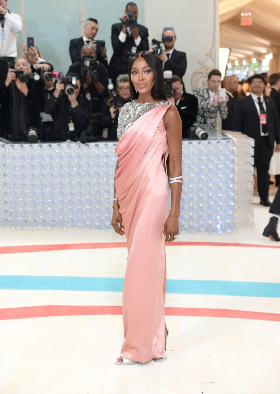 new york, new york may 01 naomi campbell attends the 2023 met gala celebrating karl lagerfeld a line of beauty at the metropolitan museum of art on may 01, 2023 in new york city photo by dimitrios kambourisgetty images for the met museumvogue