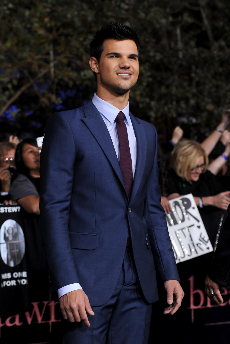 Premiere Of Summit Entertainment's "The Twilight Saga: Breaking Dawn - Part 1" - Red Carpet