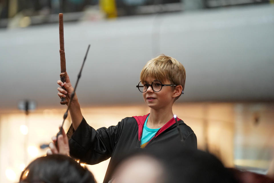 *** FREE FOR EDITORIAL USE ***
Hundreds of fans descended on Wizarding Worldâ€™s much-loved Back to Hogwarts celebrations at Londonâ€™s Kingâ€™s Cross, hosted by Sam Thompson and for the first time ever, Arnav Partukar, 10, a superfan who led the countdown to the departure of the Hogwarts Express. Fans were treated to an array of thrilling experiences including a special appearance by cast members and the creative team of Harry Potter and the Cursed Child.