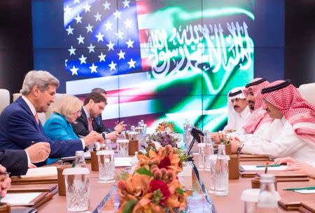 Saudi Crown Prince and Interior Minister Mohammed bin Nayef (R) and Saudi Deputy Crown Prince Mohammed bin Salman (2nd R) meet U.S. Secretary of State John Kerry (L) in Jeddah, Saudi Arabia August 24, 2016. Saudi Press Agency/Handout via REUTERS