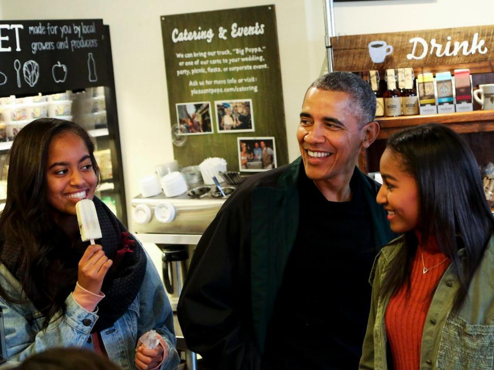 sasha and malia obama