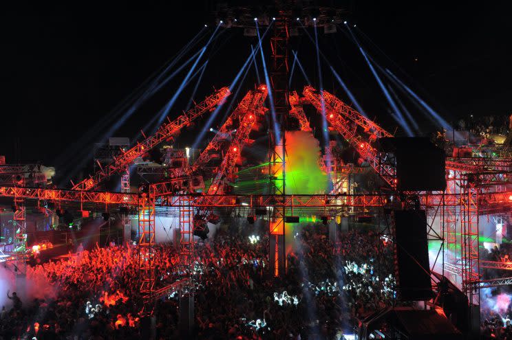 Auf dem größten Electro- und Techno-Festival Europas „Nature One“ soll eine Frau ganz allein ein Kind zur Welt gebracht haben. (Bild: ddp Images)